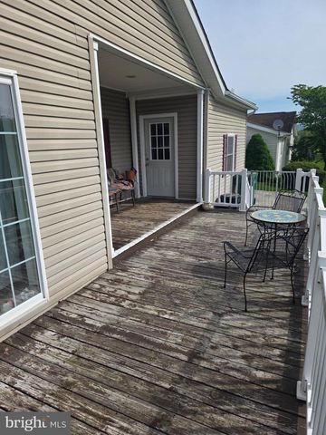 502 FALCON DR, Carlisle, PA 17013