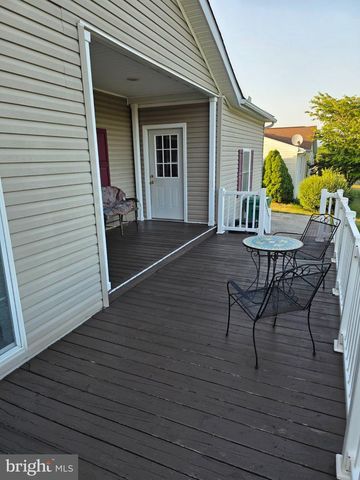 502 FALCON DR, Carlisle, PA 17013