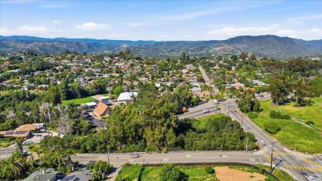 Mission Rd, Fallbrook, CA 92028