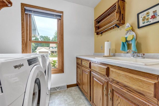 3097 MERCEDES DRIVE, Green Bay, WI 54313