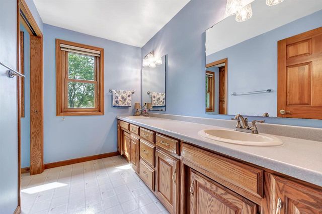 3097 MERCEDES DRIVE, Green Bay, WI 54313