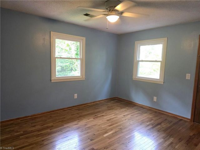 146 King Park Circle, Mount Airy, NC 27030