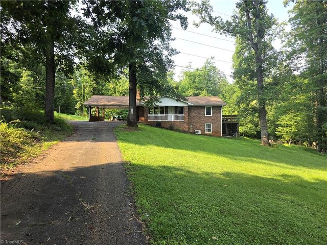 146 King Park Circle, Mount Airy, NC 27030
