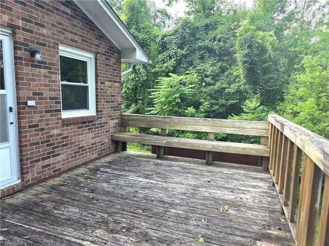 146 King Park Circle, Mount Airy, NC 27030