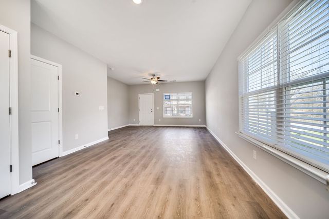 348 Kristen Ct, Columbia, TN 38401