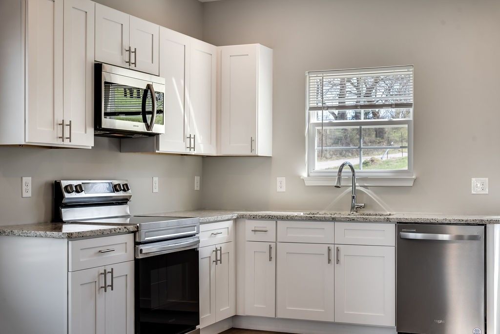 348 Kristen Ct, Columbia, TN 38401