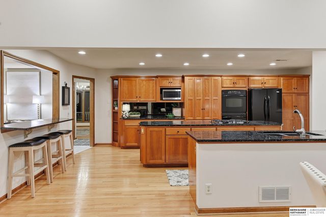 16312 Westfield Circle, Omaha, NE 68130