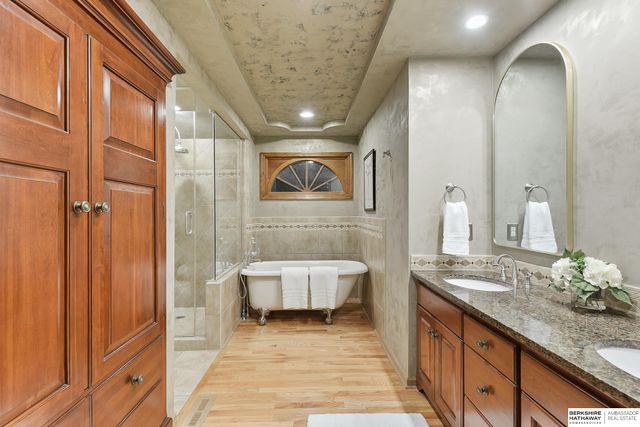 16312 Westfield Circle, Omaha, NE 68130