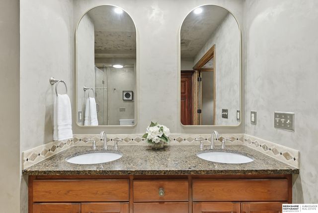 16312 Westfield Circle, Omaha, NE 68130