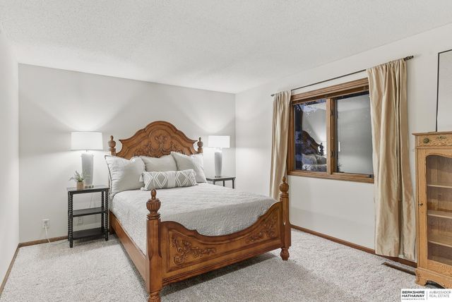 16312 Westfield Circle, Omaha, NE 68130