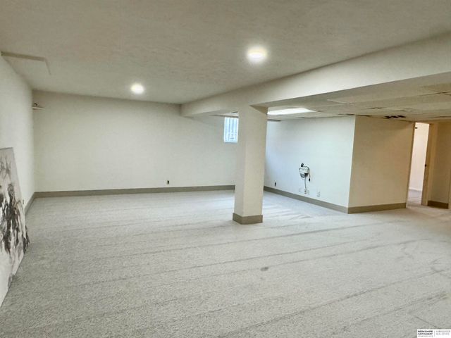 16312 Westfield Circle, Omaha, NE 68130