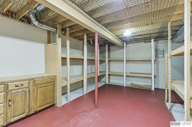 16312 Westfield Circle, Omaha, NE 68130