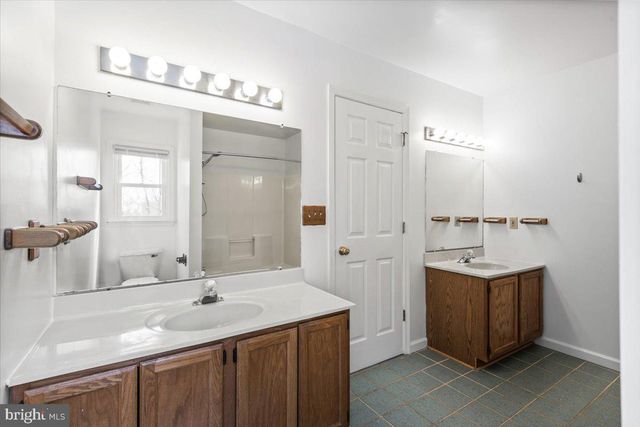 10704 LIVE OAK CT, Fredericksburg, VA 22407