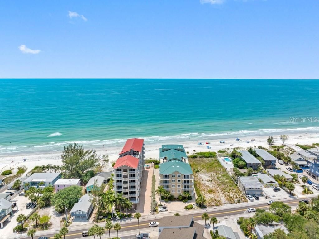 Image 2 of property listing at 19734 GULF BOULEVARD 402, Indian Shores, FL 33785