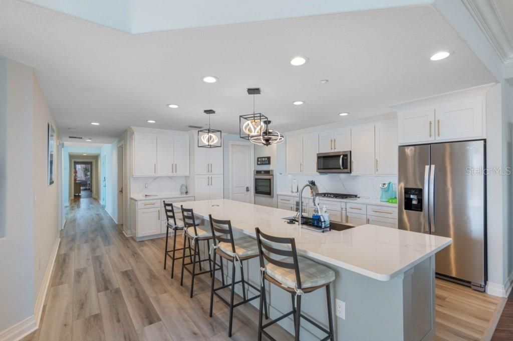 Image 21 of property listing at 19734 GULF BOULEVARD 402, Indian Shores, FL 33785