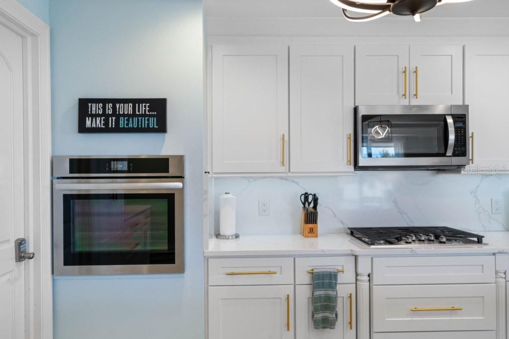 Image 27 of property listing at 19734 GULF BOULEVARD 402, Indian Shores, FL 33785