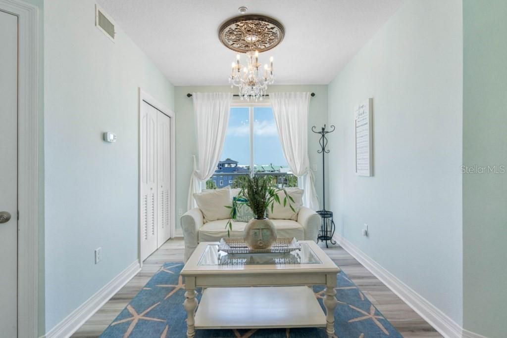 Image 8 of property listing at 19734 GULF BOULEVARD 402, Indian Shores, FL 33785