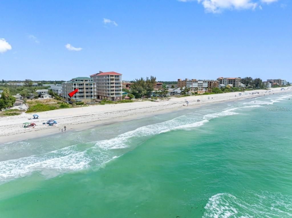 Image 73 of property listing at 19734 GULF BOULEVARD 402, Indian Shores, FL 33785