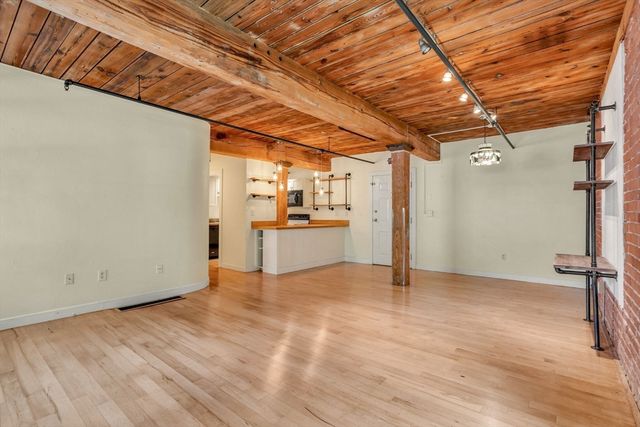 14 Sanford 7, Medway, MA 02053