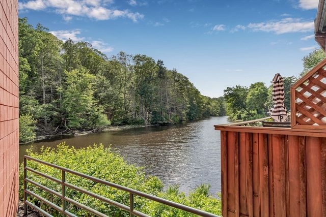 14 Sanford 7, Medway, MA 02053