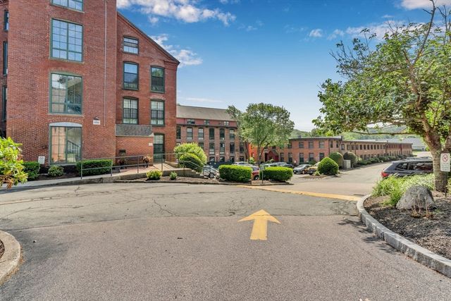 14 Sanford 7, Medway, MA 02053
