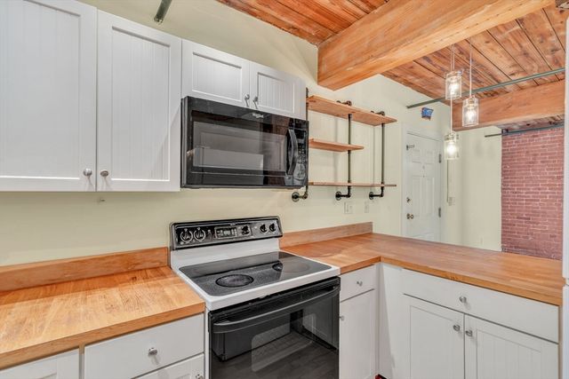 14 Sanford 7, Medway, MA 02053