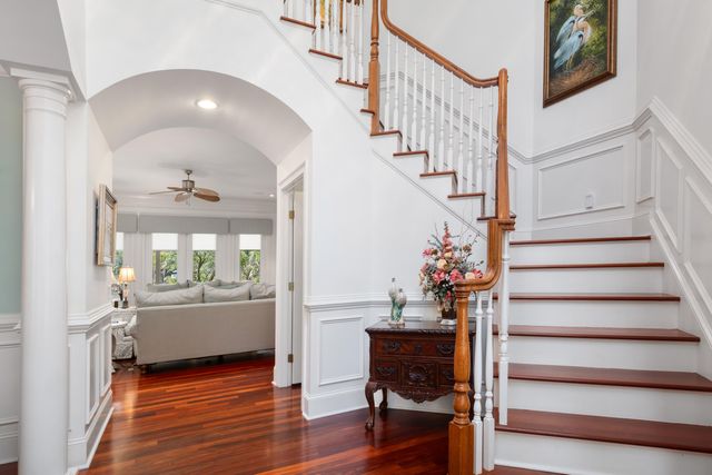 2324 Darts Cove Way, Mount Pleasant, SC 29466