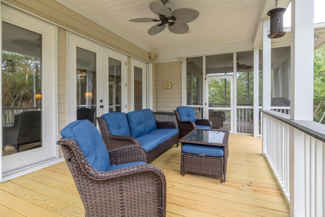 2324 Darts Cove Way, Mount Pleasant, SC 29466