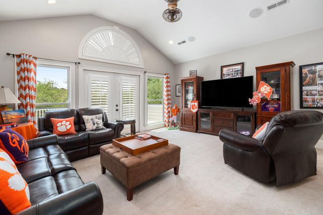 2324 Darts Cove Way, Mount Pleasant, SC 29466