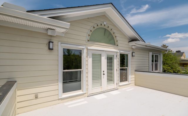 2324 Darts Cove Way, Mount Pleasant, SC 29466