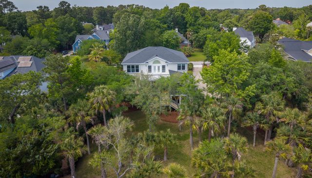 2324 Darts Cove Way, Mount Pleasant, SC 29466