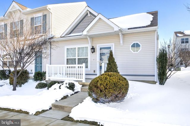 207 NORBURY CIR, Willow Street, PA 17584