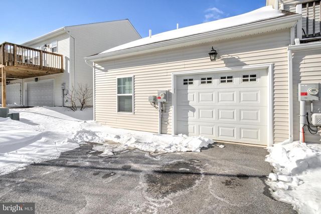 207 NORBURY CIR, Willow Street, PA 17584