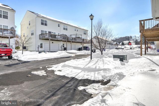 207 NORBURY CIR, Willow Street, PA 17584