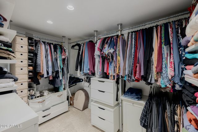 4942 E WHITTON Avenue, Phoenix, AZ 85018