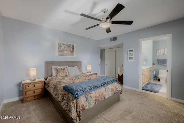 4942 E WHITTON Avenue, Phoenix, AZ 85018