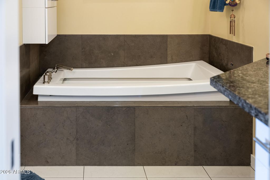 Image 50 of property listing at 4942 E WHITTON Avenue, Phoenix, AZ 85018