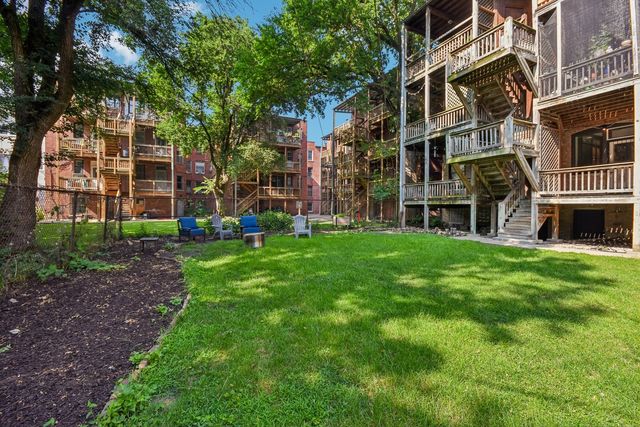 5218 S Dorchester Avenue 1, Chicago, IL 60615