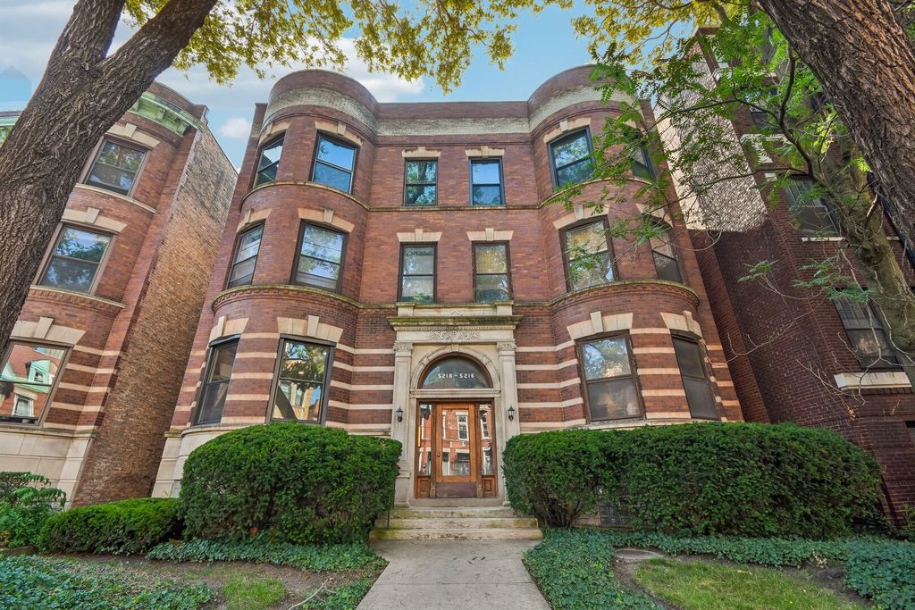 5218 S Dorchester Avenue 1, Chicago, IL 60615