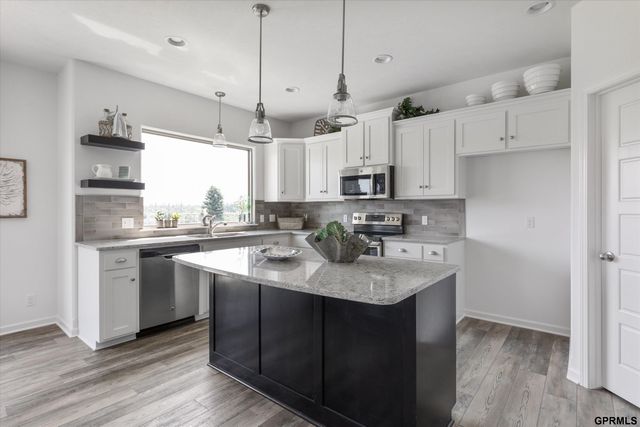 12517 Quail Drive, Bellevue, NE 68123