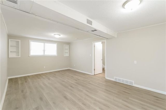 9204 Marsh Avenue, Kansas City, MO 64138