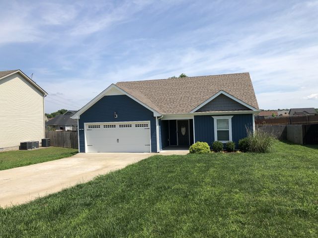 509 Tracy Ln, Clarksville, TN 37040