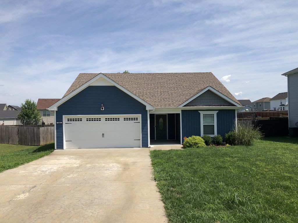 509 Tracy Ln, Clarksville, TN 37040
