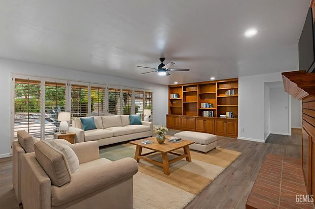 421 Montalvo Drive, Bakersfield, CA 93309