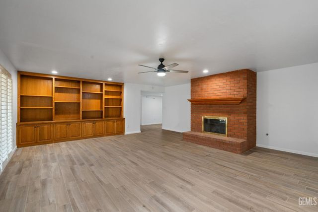 421 Montalvo Drive, Bakersfield, CA 93309