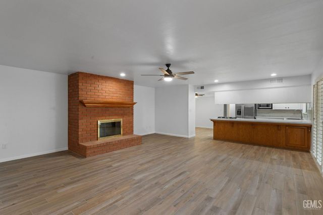 421 Montalvo Drive, Bakersfield, CA 93309