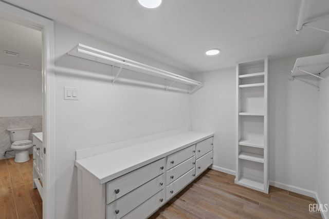 421 Montalvo Drive, Bakersfield, CA 93309