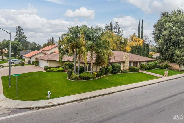 421 Montalvo Drive, Bakersfield, CA 93309