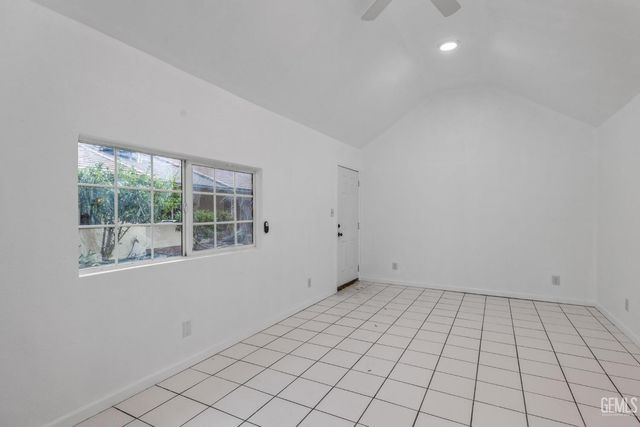 421 Montalvo Drive, Bakersfield, CA 93309