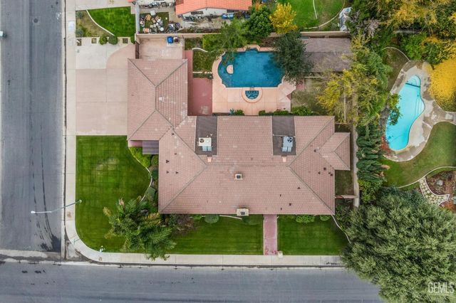 421 Montalvo Drive, Bakersfield, CA 93309